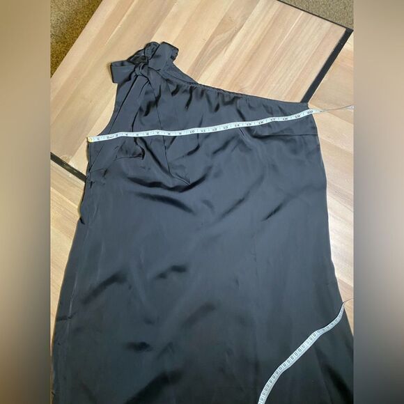 Black single shoulder dress - Picture 5 of 6